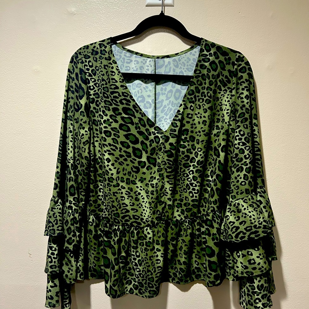 Leopard green ruffle sleeve large top